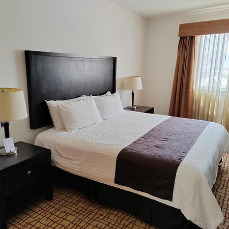 Wyndham Garden Torreon Tecnologico Hotel Ngoại thất bức ảnh