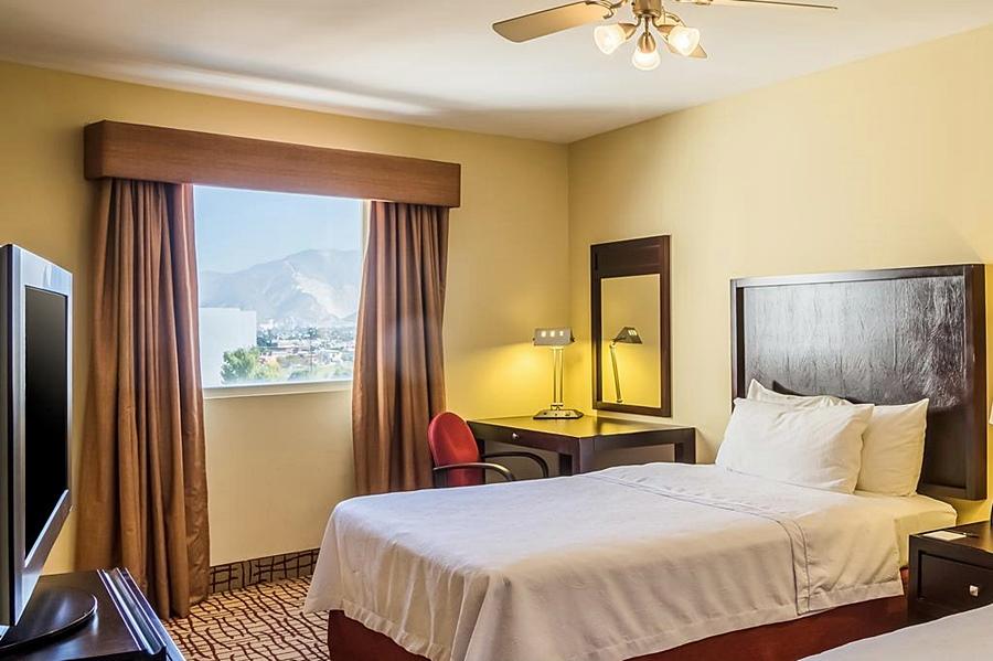 Wyndham Garden Torreon Tecnologico Hotel Ngoại thất bức ảnh